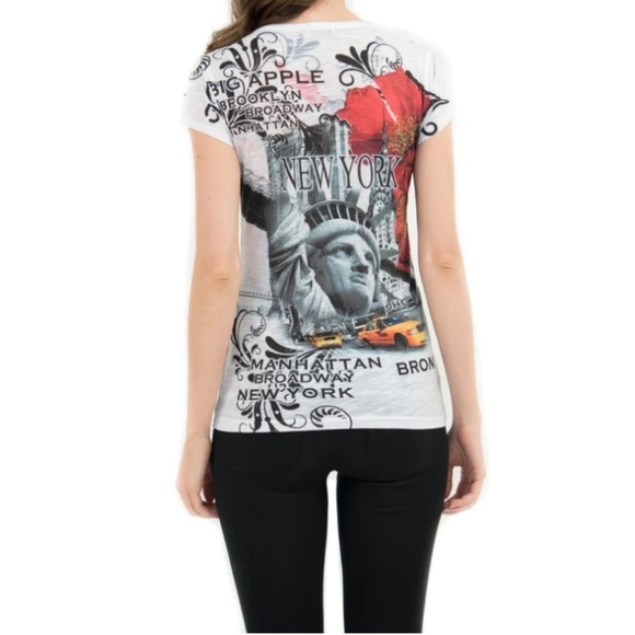 SWEET GISELE’S BIG APPLE NYC V-NECK T-SHIRT - Picture 2 of 5